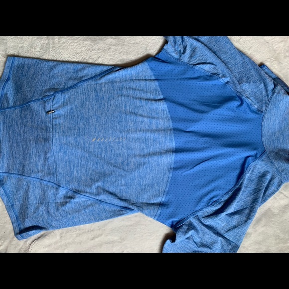 Champion Dri Fit Pullover - Picture 5 of 5